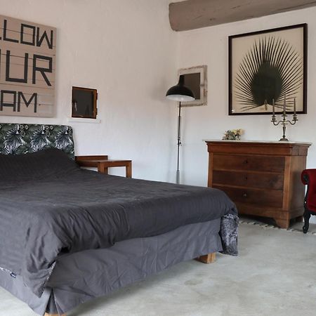 Grand Loft De Charme, Place Du Village A Thuir Bagian luar foto
